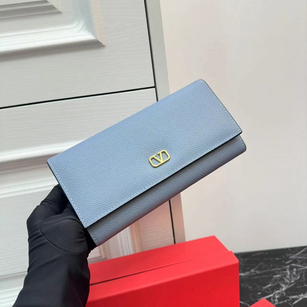 超激安ブランド財布偽物正面デザイン